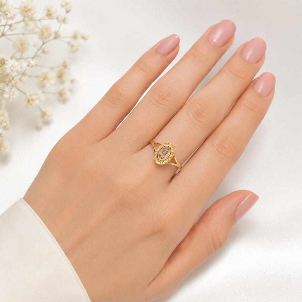 Anillo Religioso de 3 Oros 14K – Talla 7