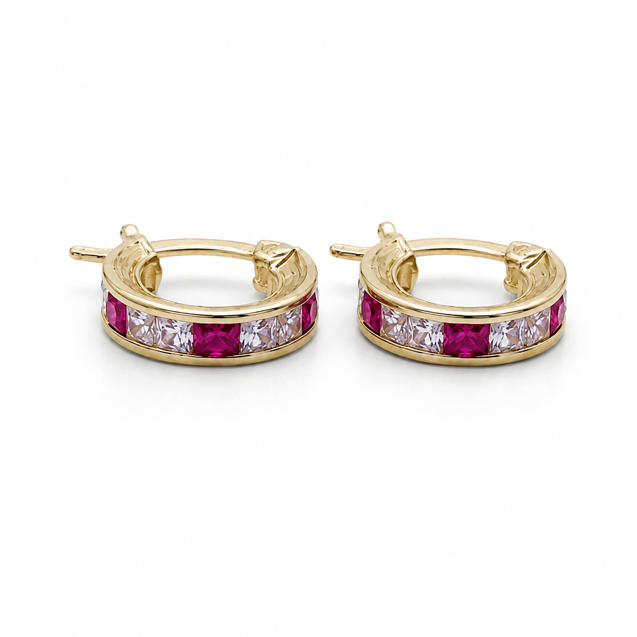 Aretes Huggie de Oro 14K con Circonias Rosas y Blancas
