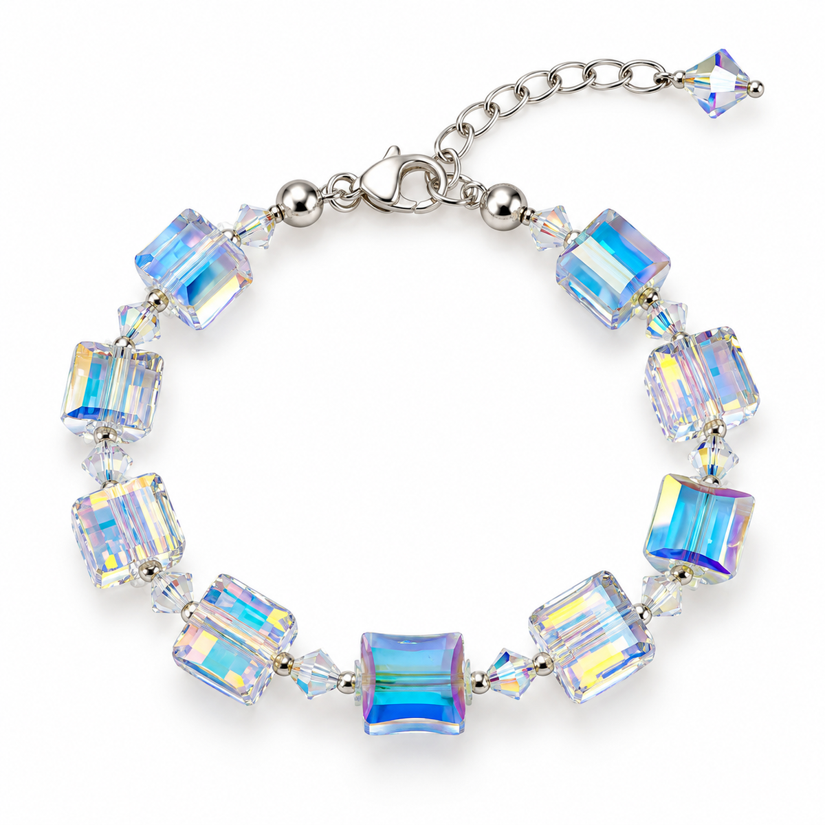 Pulsera Swarovski con Cuentas Cúbicas Iridiscentes – Color y Brillo Geométrico