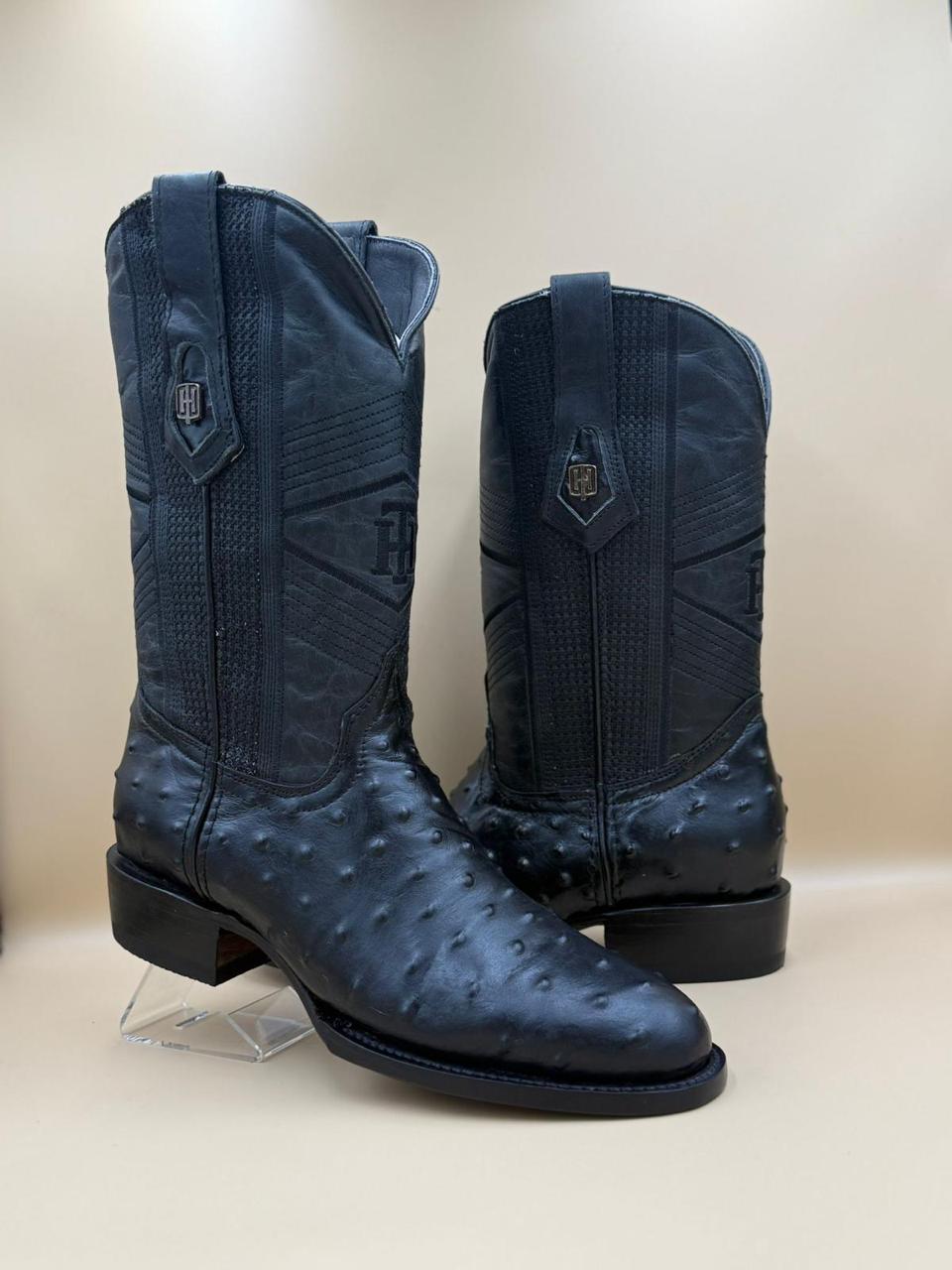 Botas Vaqueras Negras de Piel Exótica – Elegancia y Fuerza